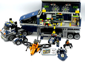 LEGO Agents: Mobile Command Center (8635) - STORE DISPLAY MODEL!