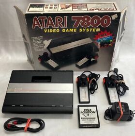 Atari 7800 Console in Original Box in EXCELLENT Condition