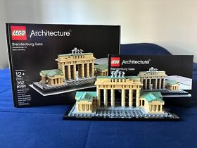 LEGO ARCHITECTURE: Brandenburg Gate (21011) with original box and instructions