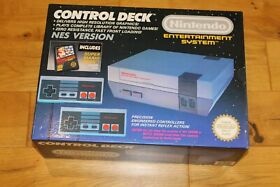 Nintendo Entertainment System PAL NES Console Control Deck Mario in scatola grande truffa
