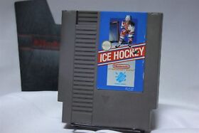 Cubierta de polvo pulida limpia de hockey sobre hielo Nintendo NES serie deportiva