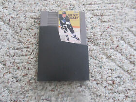 Vintage Wayne Gretzky Hockey Nintendo NES Game & Case 1985 
