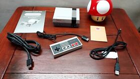 Nintendo Classic Mini NES HDMI Console incl. Controller + Mario's Mushroom Light