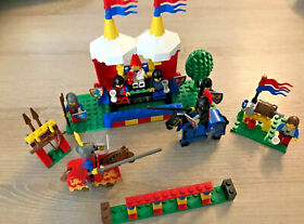 Vintage LEGO Castle 1584 Knights Challenge Complete with Notice_