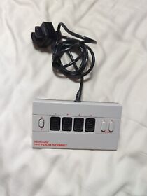 Nintendo NES Four Score (NES-034) 4 Player Adapter 1990 TESTED