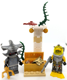 LEGO Atlantis Deep Sea Scene: Hammerhead, Diver & Gold Breastplate Treasure 7984