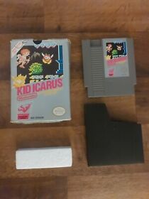 Kid Icarus + box, sleeve & poly block - Nintendo NES - cleaned & tested