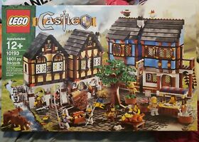 Brand New LEGO Castle 10193 Medieval Market Village Factory Sealed RETIRED RARE