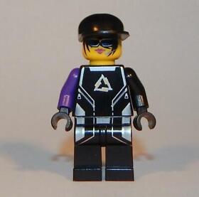 LEGO Alpha Team Arctic Radia Minifigure 4744 4746 Female Purple Arm Genuine