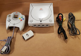 Sega Dreamcast Console White With Cords Power AV Controller HKT-3020