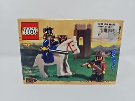 Lego - Vintage Castle - 6026 - King Leo Minifigures - complete - New In Box RARE