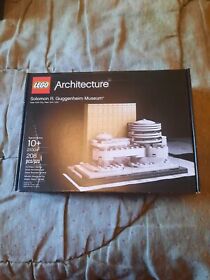 LEGO Architecture Solomon Guggenheim Museum 21004 (208pcs) New/Sealed/Fast Ship