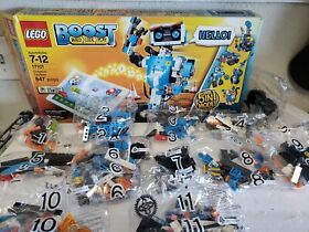LEGO BOOST Creative Toolbox Robot 17101