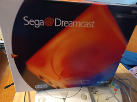 Sega Dreamcast console with Box/games/controller/Mouse