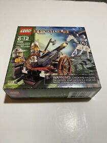 BRAND NEW SEALED Perfect Condition Lego Castle Crossbow Attack # 7090 54 PCS.