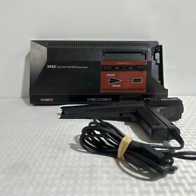 Sega Master System CONSOLE AND PHASER ONLY PARTS ONLY NO POWER NO CABLES/CORDS