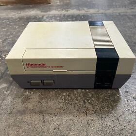 Nintendo Entertainment System NES Console - Gray (NES-001)