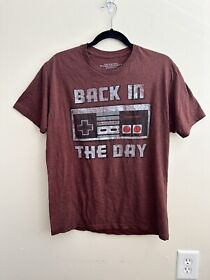 Nintendo Back In The Day Classic NES Controller Graphic Tee L