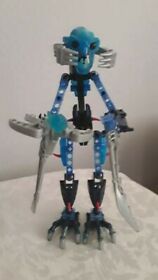 LEGO BIONICLE #8916  "BARRAKI TAKADOK"   #8916(only one blue squid)