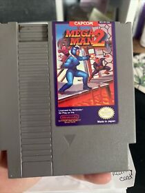 Mega Man 2 (Nintendo NES, 1989) Authentic - Tested Clean Mint Comes /w NES Case