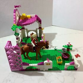 Lego Belville Horse Stable #7585 NO Instructions