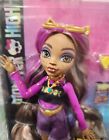Monster High Doll Clawdeen Wolf  Day Out Cut Off Shorts Fringe Purse Jewelry