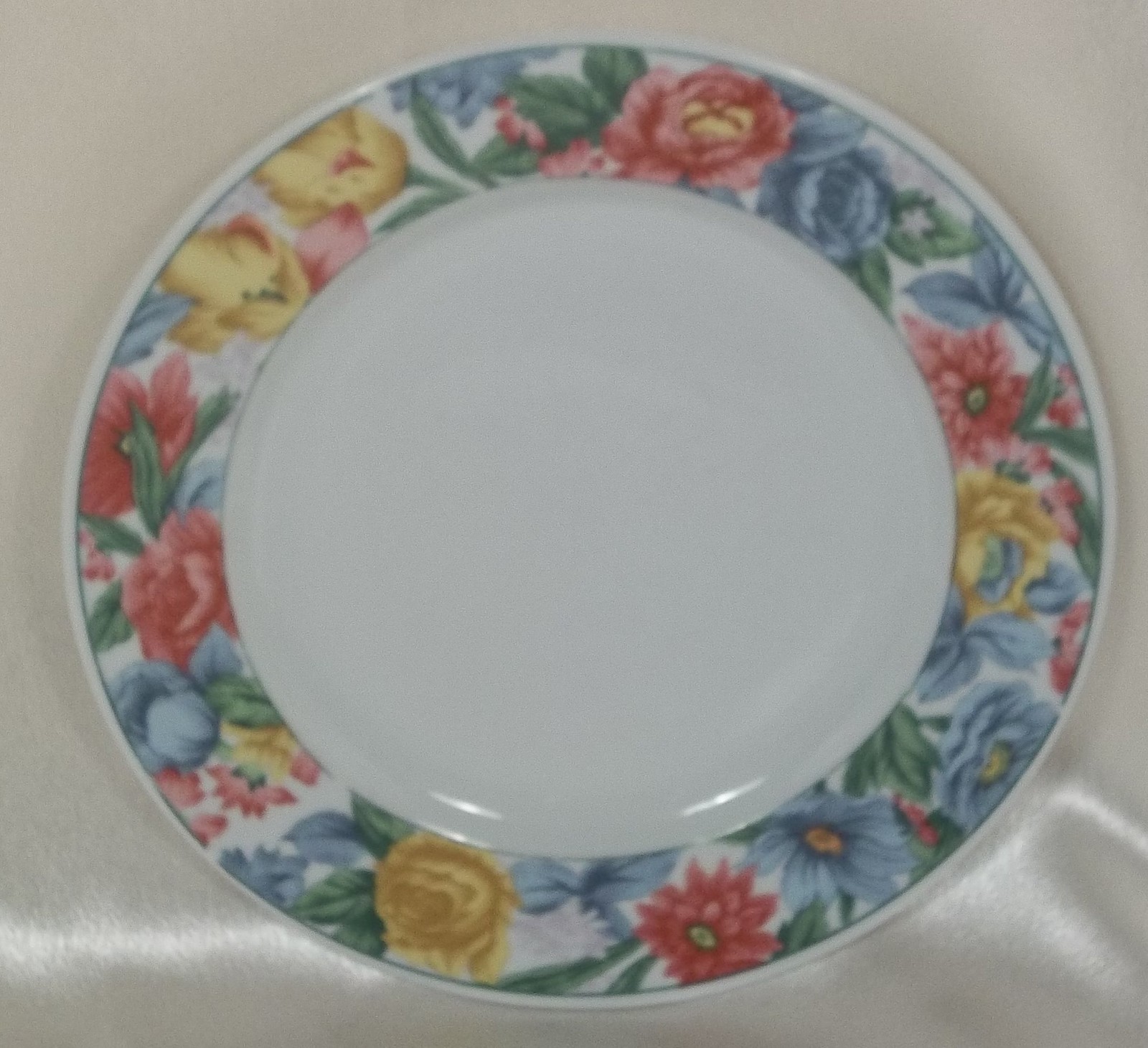 Lynns Fine China White & Floral Luncheon Salad Dessert Plate eBay