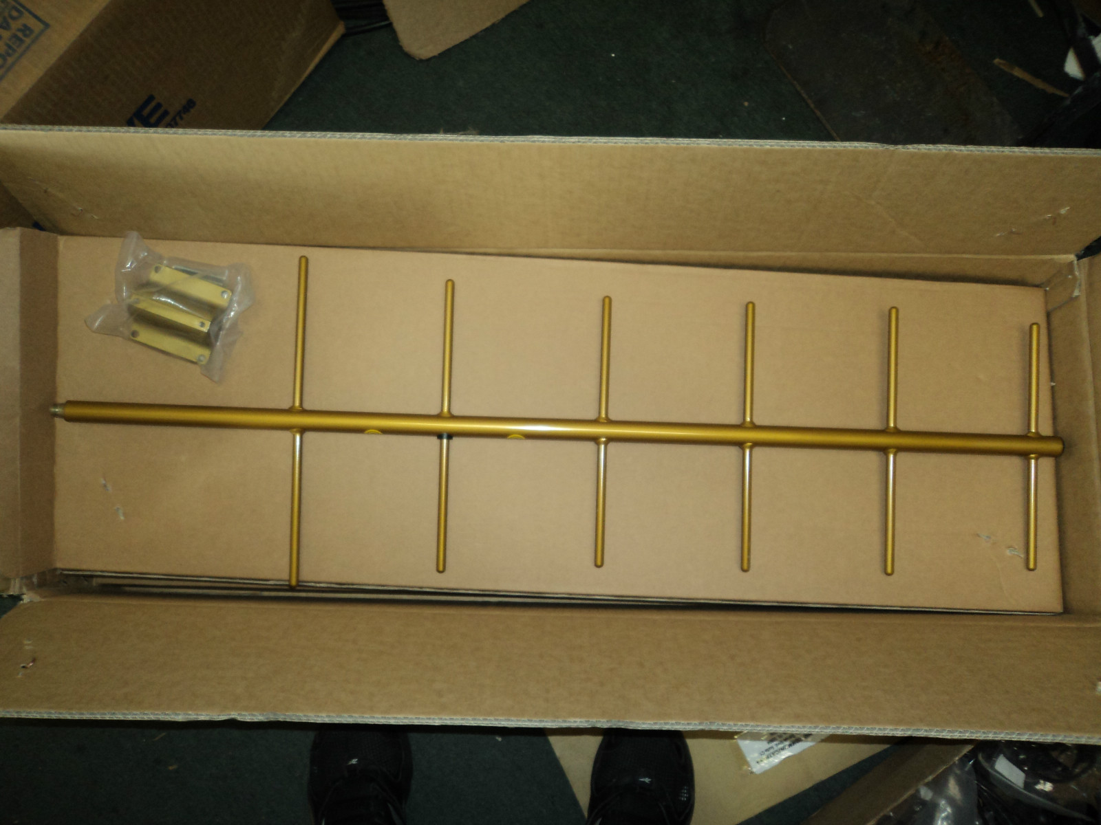 Picture 1 of 6