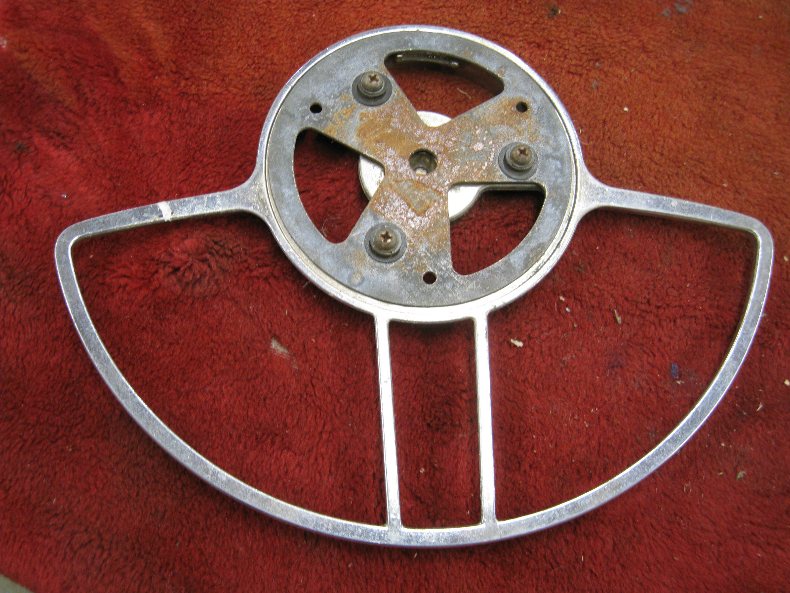1948-1949-1950-packard-steering-wheel-horn-ring-403526-very-good