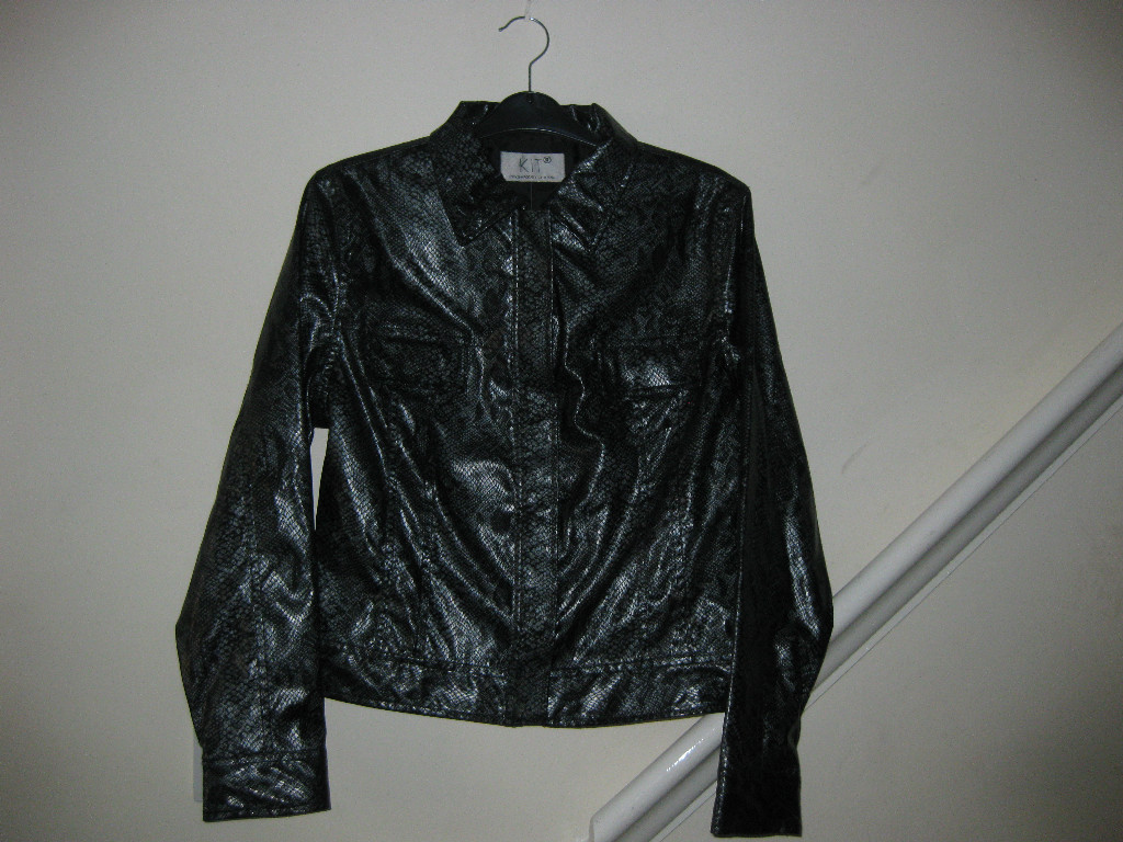 Picture 1 of 2