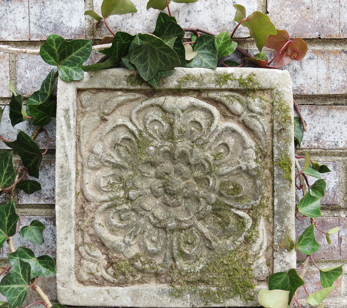 Old Mossy Ornate Garden Square Stepping Stone Wall Tile Concrete Cement