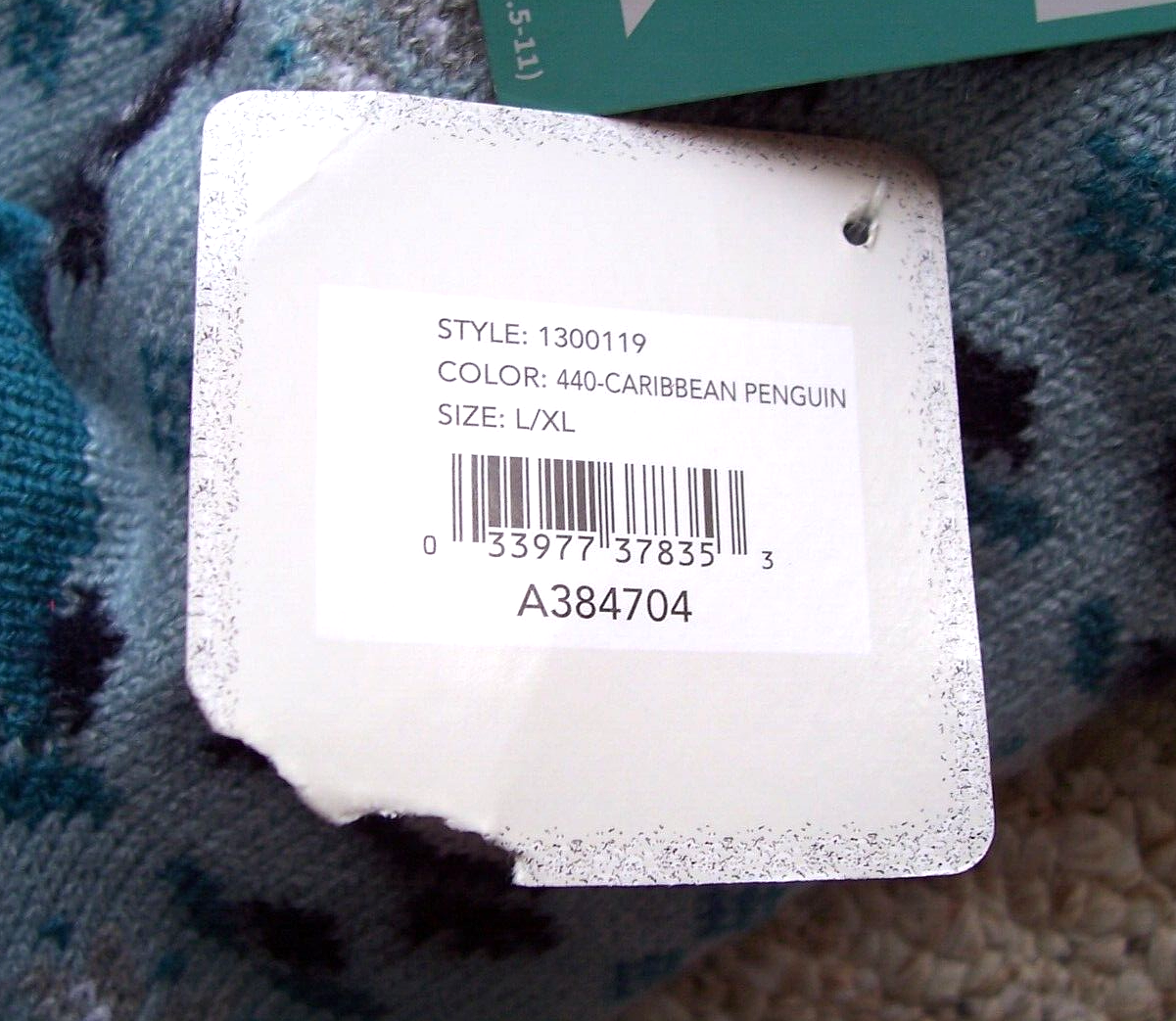 MUK LUKS Slipper Socks  Treated with Shea Butter Sherpa L/XL Caribbean  Penguin
