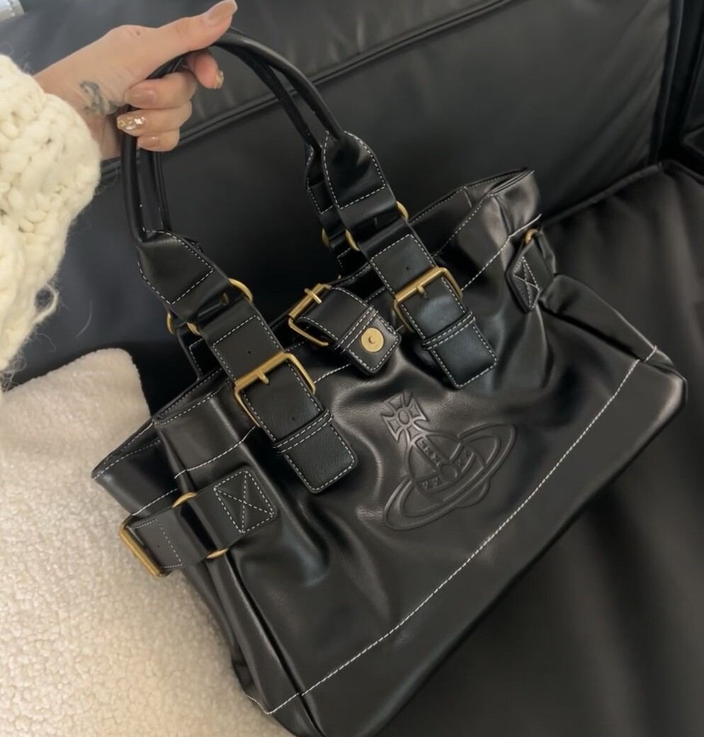Vivienne Westwood ORB Leather Mix トートバッグ Vivienne Westwood ORB Leather Mix Tote Bag / ヴィヴィアン
