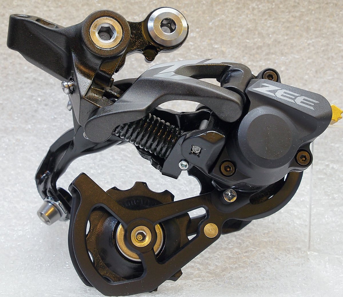 Shimano Zee RD-M640 FR 10-speed Shadow+ Rear Derailleur SS