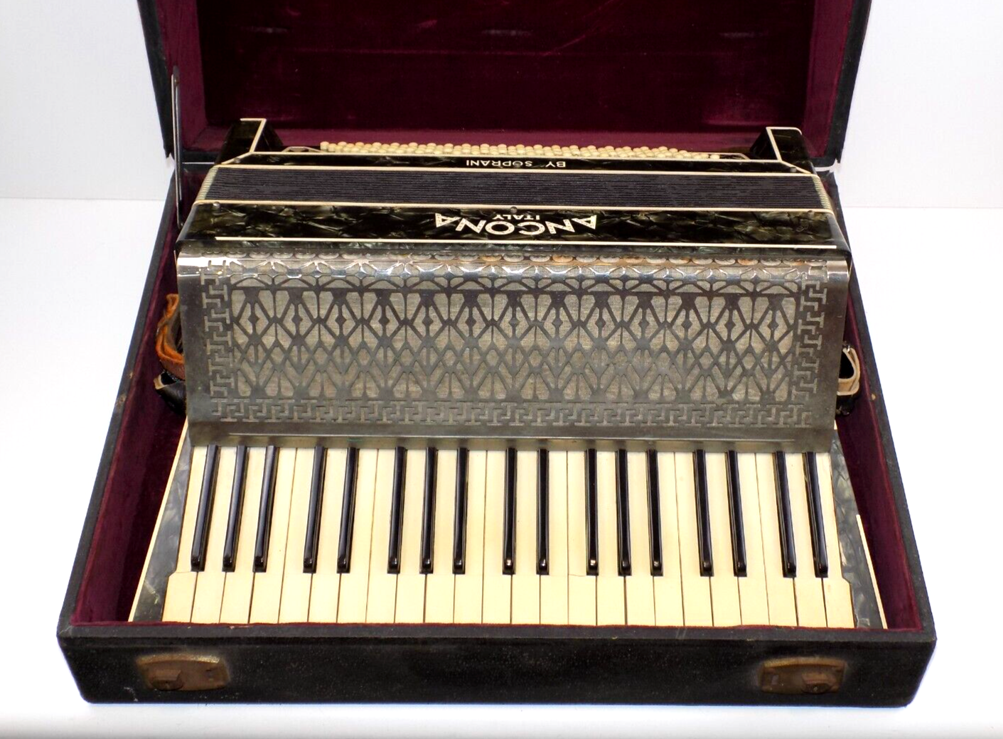 Ancona By Soprani Accordion w/ Original Case WORKING Vintage