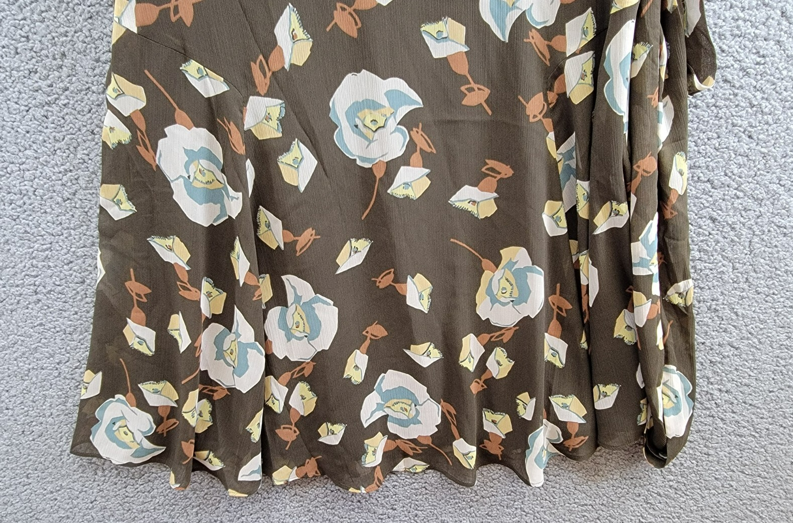 Lauren Ralph Lauren Petite Floral Flutter-Sleeve Dress Women's 10P Brown Multi - Picture 4 of 17