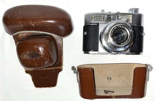 Voigtlander Vitomatic II Camera & Case Untested For Parts