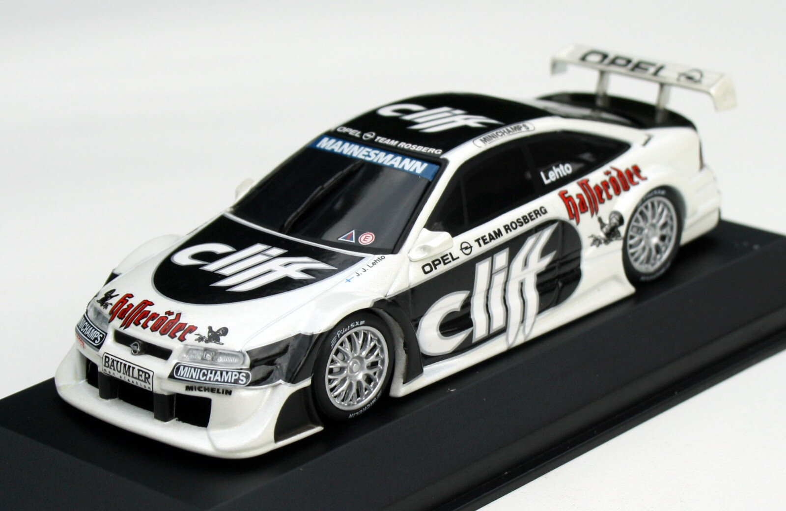 ミニチャンプス　　1/43 オペル カリブラ V6 他　25点セット