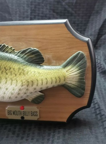 Big Mouth Billy Bass Take Me To The River & Don't Worry Be Happy 1999 Tested