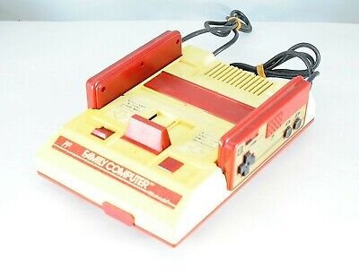 Nintendo Japanese original Famicom Console HVC-001 Tested & Working 1182