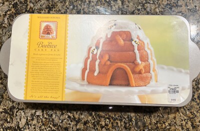 Brand New Nordic Ware Williams Sonoma 3D Beehive Cake Pan 10 Cups