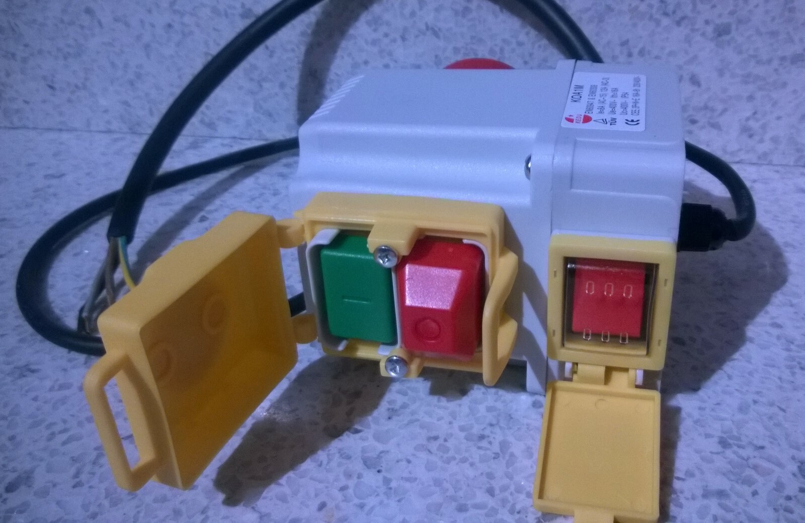 KOA1M KEDU Schalter Stecker Kombination Notaus z.B Säulenbohrmaschine Einhell