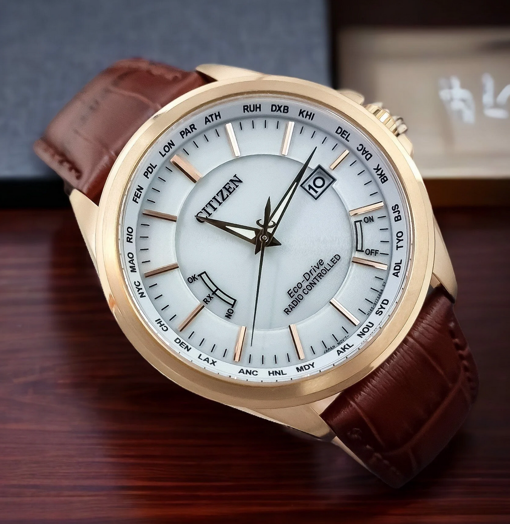 Pre-owned Citizen Radio Controlled World Time White Dial Men's Sapphire Watch Cb0253-19a