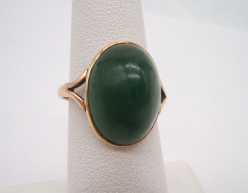 Vintage 14k Gold Ring With Jade Colored Stone Size 5.5