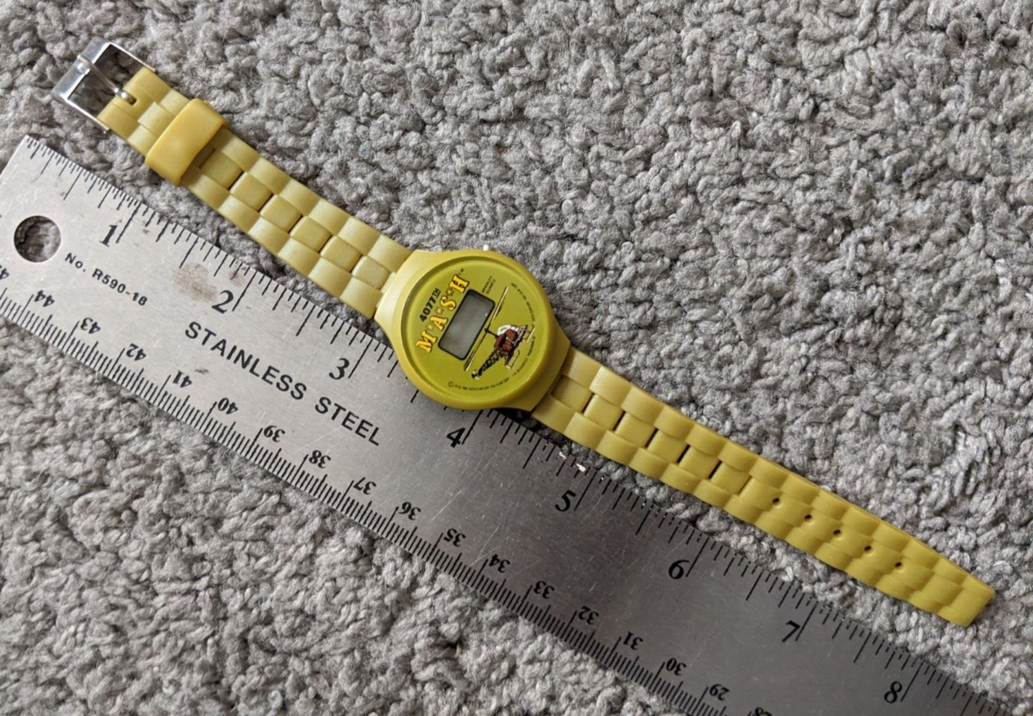 NEW UNWORN MASH TV SHOW VTG 1980 BRADLEY TIME KIDS WRIST NEW UNWORN MASH TV SHOW VTG 1980 BRADLEY TIME KIDS WRIST