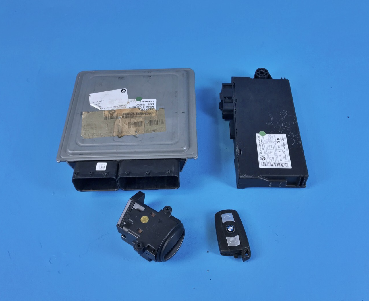 MS＊確認用 2008-2010 BMW E60 E61 535i Engine ECU DME MSD80 CAS Module