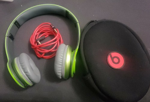 Beats by dr dre Solo Pro 本体とケース Hard Case Compatible BEATS By Dr. Dre SOLO Pro Headphones