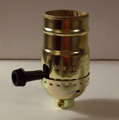 BRASS PLATED ON/OFF TURN KNOB LAMP SOCKET E26 LAMP PART NEW 48345JB