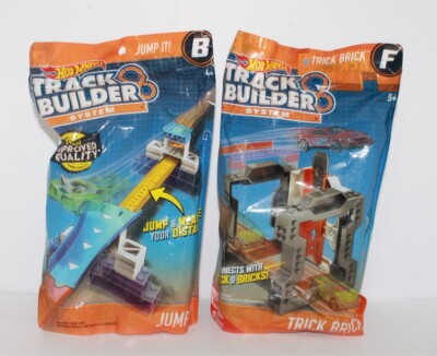 Hot Wheels Track Builder System Trick Brick & Jump It Mattel 2015 Brand New