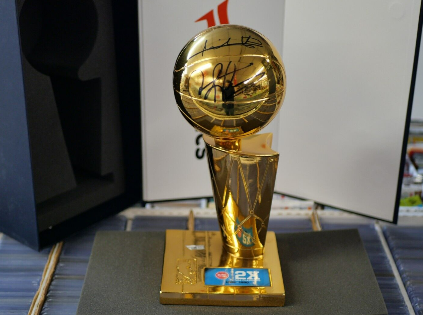 DENNIS RODMAN ISIAH THOMAS Signed NBA Finals Replica Larry O